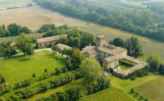 una  villa dove   royalricevimenti  organizza catering